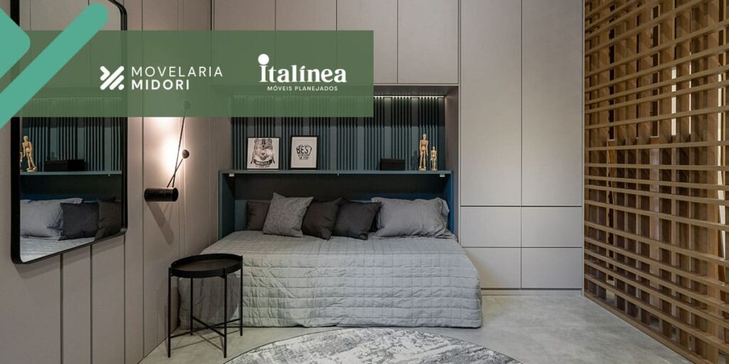 Guarda-roupa planejado para casal e cama Movelaria Midori Italínea Aclimação