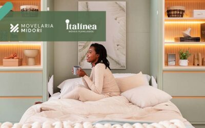 Mulher num quarto de solteiro planejado Movelaria Midori Italínea